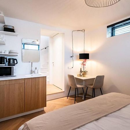 암스테르담 Beautiful Amstel Houseboat 아파트 외부 사진